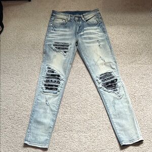 Stylish Distressed Light Blue Jeans for Men